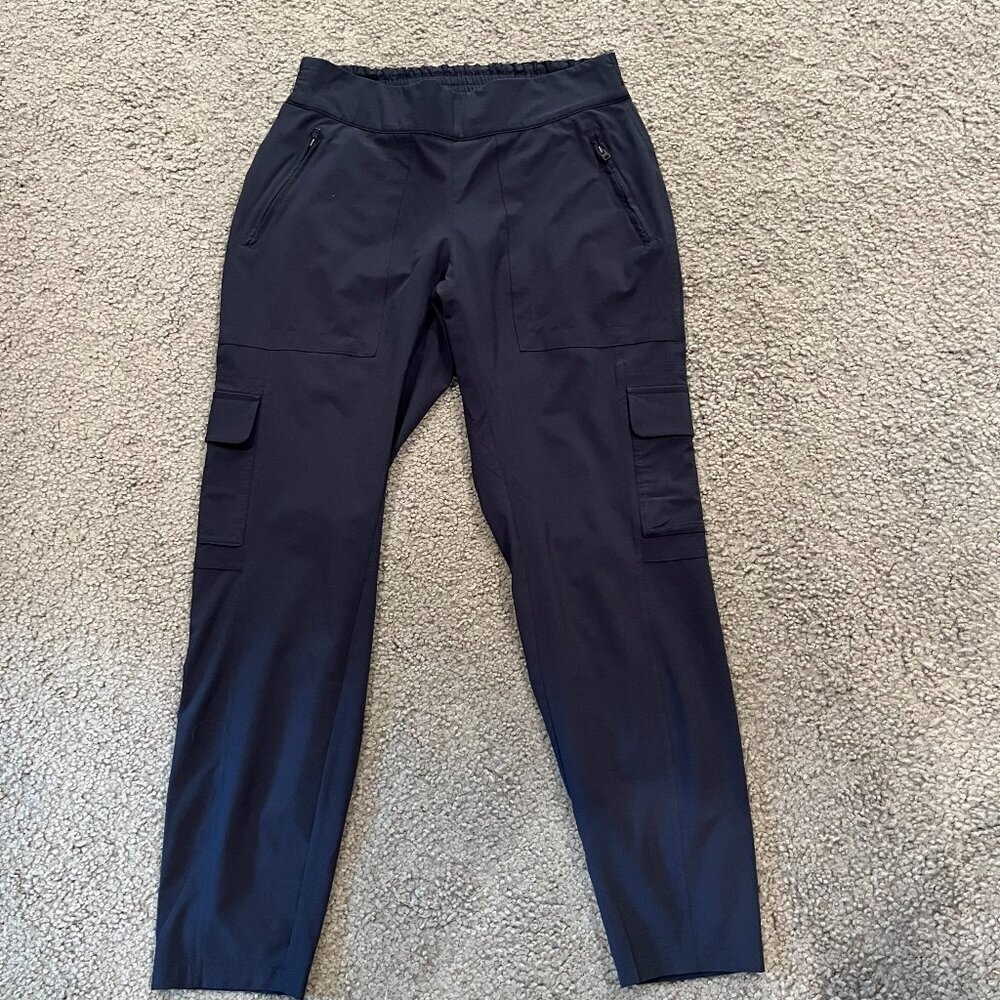 ATHLETA Chelsea Cargo Outdoor Stretch Waist Straight Leg Zip Pockets Pants EUC 6
